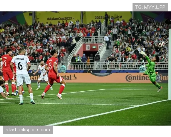 未来之星闪耀赛场:青年球员表现引领足球新潮流