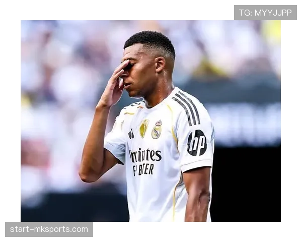 姆巴佩出走皇马后巴黎混乱开局，球队实力大幅下滑球迷集体抗议陷入危机